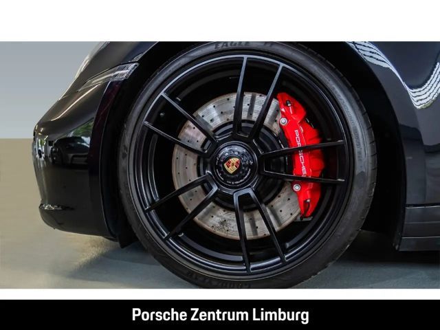 Porsche 992 Cabrio Carrera GTS