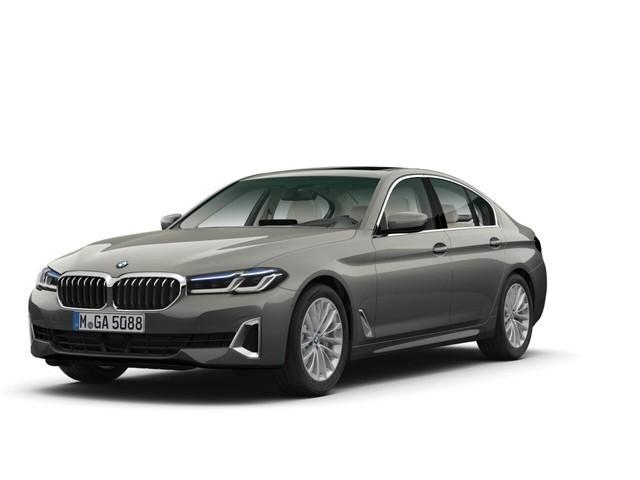 BMW 540 540i Luxury Line Sedan xDrive