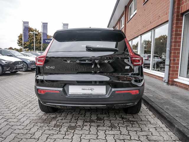 Volvo XC40 Core Recharge