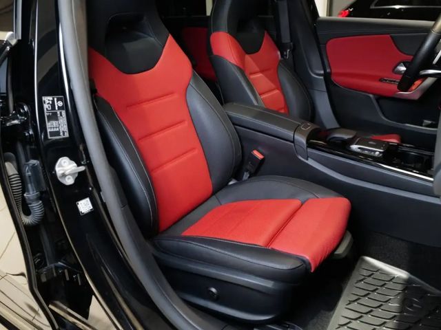 Mercedes-Benz A 250 4MATIC AMG Line