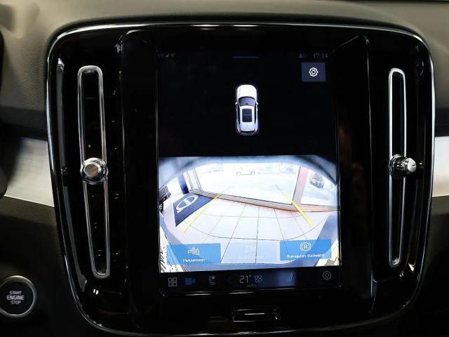 Volvo XC40 Dark Plus