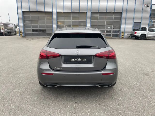 Mercedes-Benz A 180 Hatchback