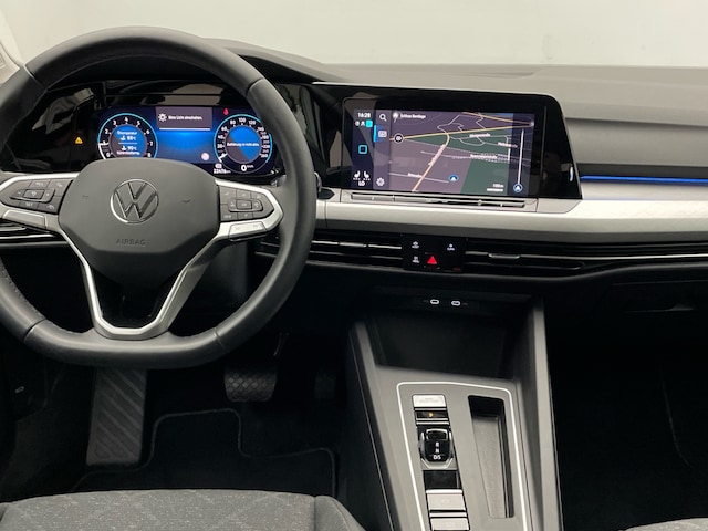 Volkswagen Golf 1.5 eTSI DSG Life Variant