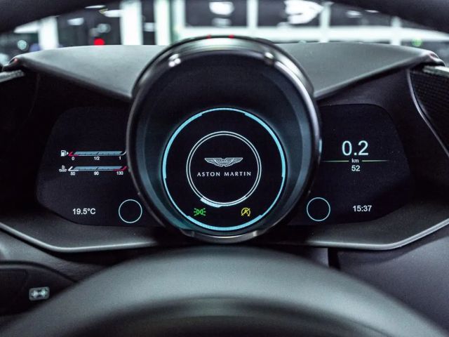 Aston Martin Vantage *Q Paint*Black Beast*Carbon*1/333*New