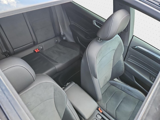 Volkswagen Arteon 2.0 TSI DSG R-Line