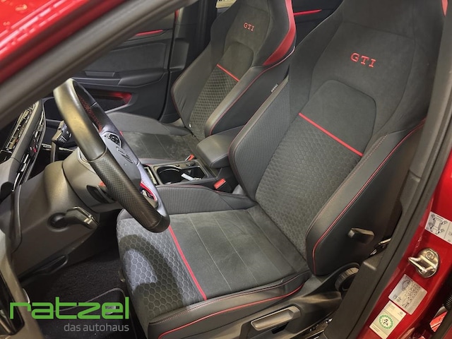 Volkswagen Golf 2.0 TSI Golf VIII IQ.Drive