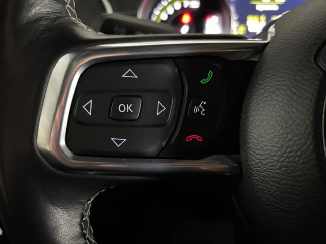 Jeep Wrangler Sahara