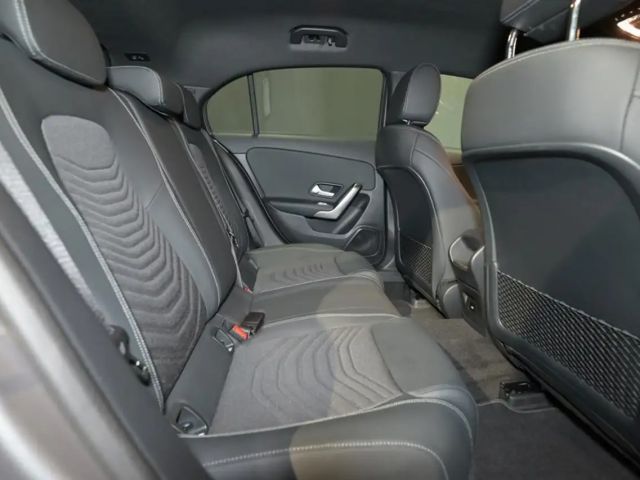 Mercedes-Benz A 180 Progressive