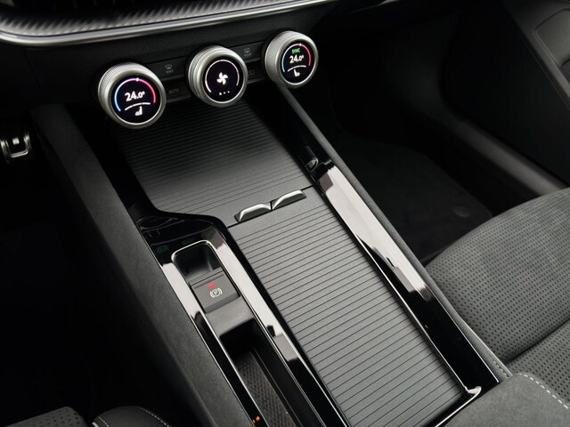 Skoda Superb 2.0 TDI 4x4 Combi Sportline