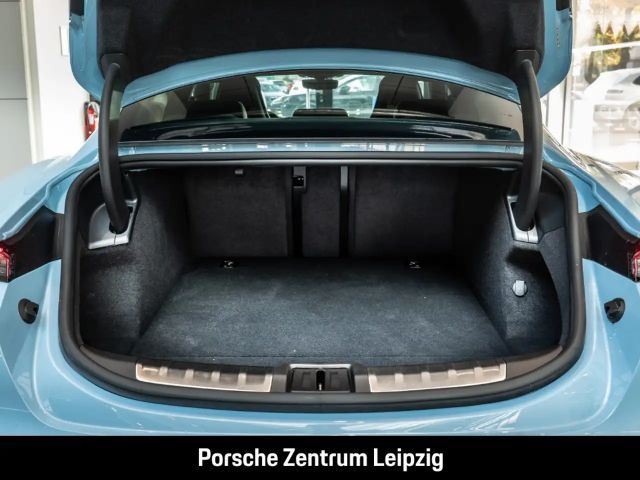 Porsche Taycan S Turbo