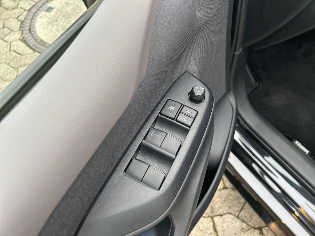 Toyota Yaris 5-deurs Basis