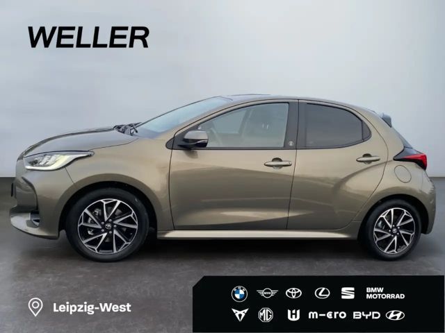 Toyota Yaris Hatchback Hybride Team D