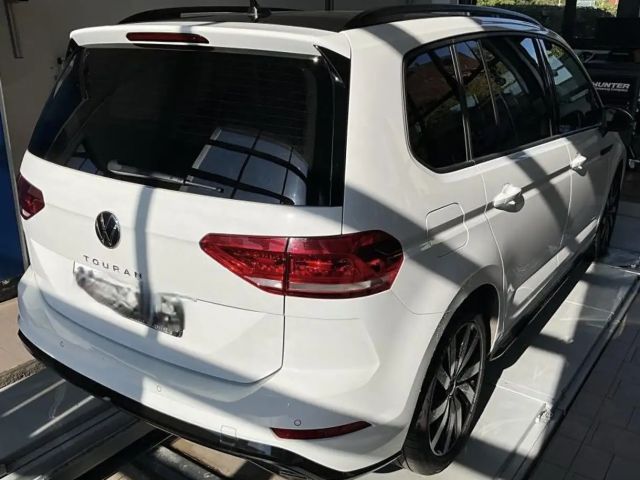 Volkswagen Touran 1.5 TSI DSG Highline R-Line