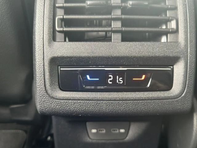 Volkswagen Golf 1.5 eTSI DSG Golf VIII Style