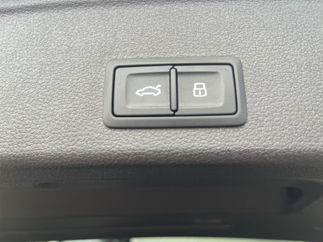 Audi A4 40 TDI Avant S-Line S-Tronic