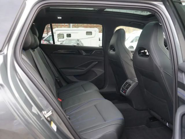 Volkswagen Passat 2.0 TDI R-Line Variant