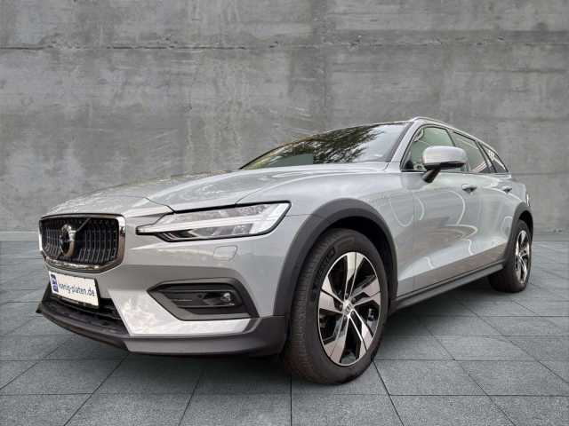 Volvo V60 Cross Country AWD Plus