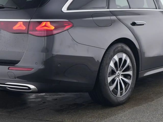 Mercedes-Benz E 220 AVANTGARDE E 220 d Estate