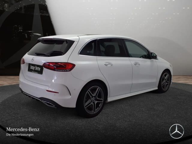 Mercedes-Benz B 250 AMG Line Sedan