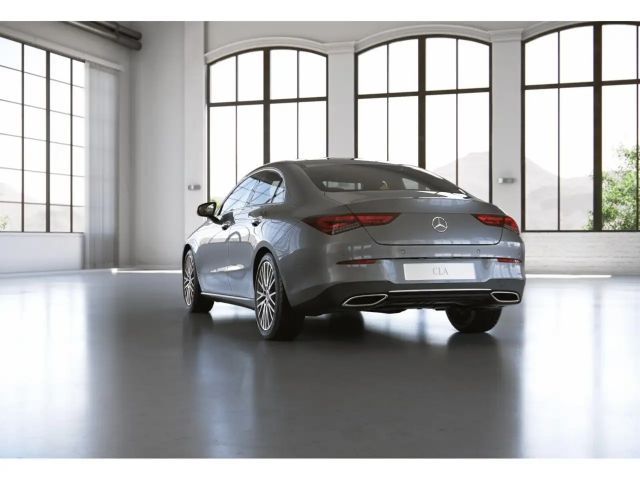 Mercedes-Benz CLA 200 Coupé Progressive