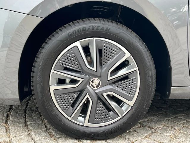 Skoda Fabia 1.0 TSI Tour