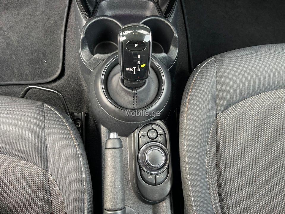 MINI Cooper Essential