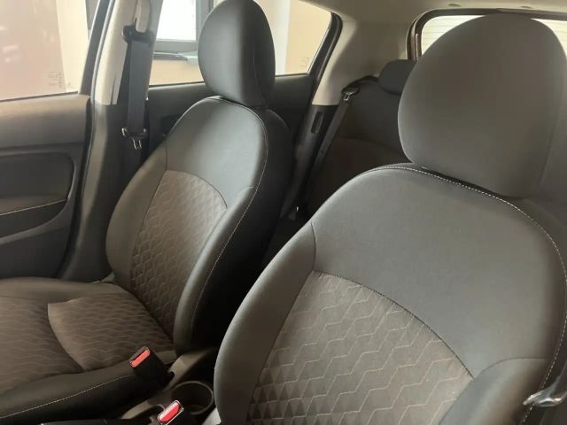 Mitsubishi Space Star Star