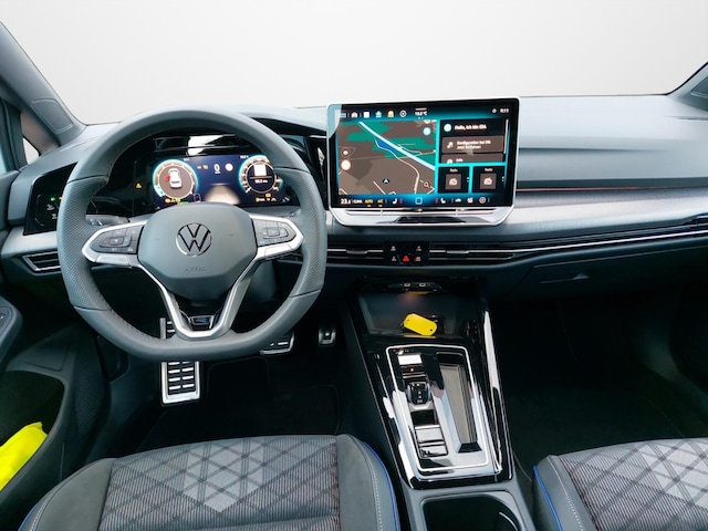 Volkswagen Golf 1.5 eTSI R-Line