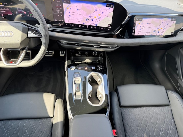 Audi A6 Avant Quattro S-Tronic