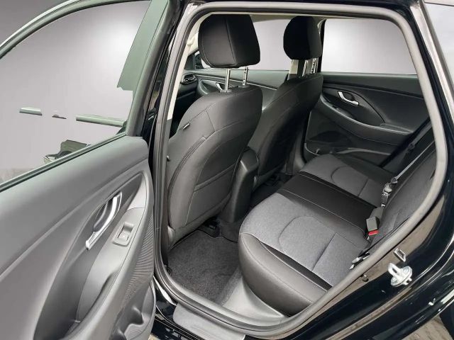 Hyundai i30 Hybrid Select