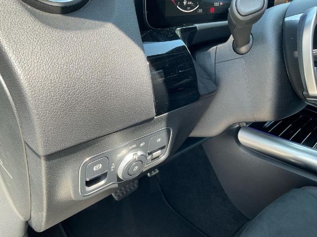 Mercedes-Benz GLA 200 AMG Line