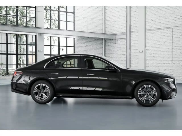 Mercedes-Benz E 220 4MATIC E 220 d Sedan