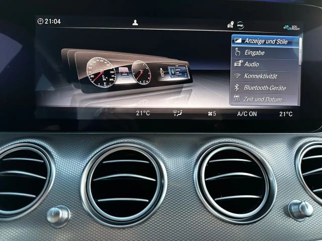 Mercedes-Benz E 200 AMG Line E 200 d Sedan