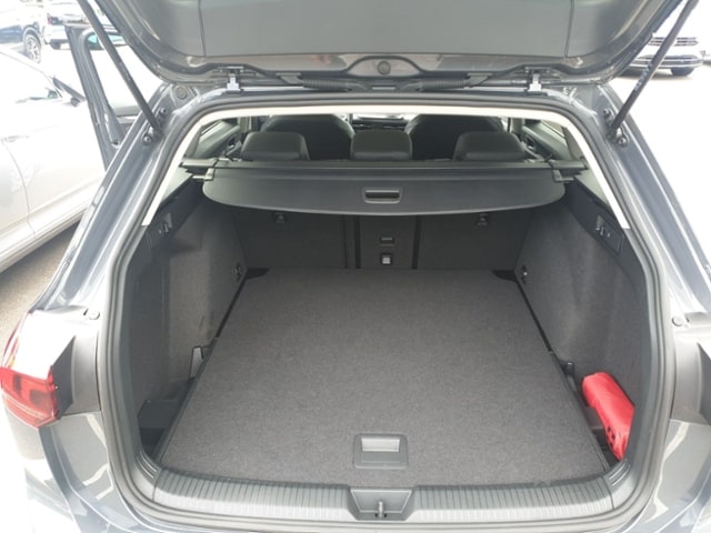 Volkswagen Golf 1.5 eTSI DSG Variant