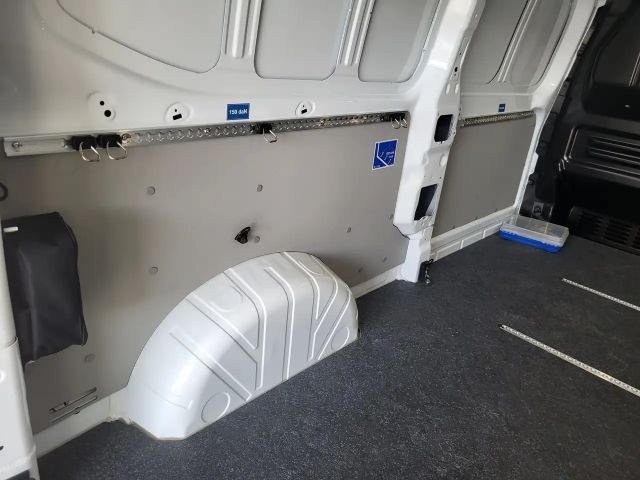 Volkswagen Transporter Lang T7