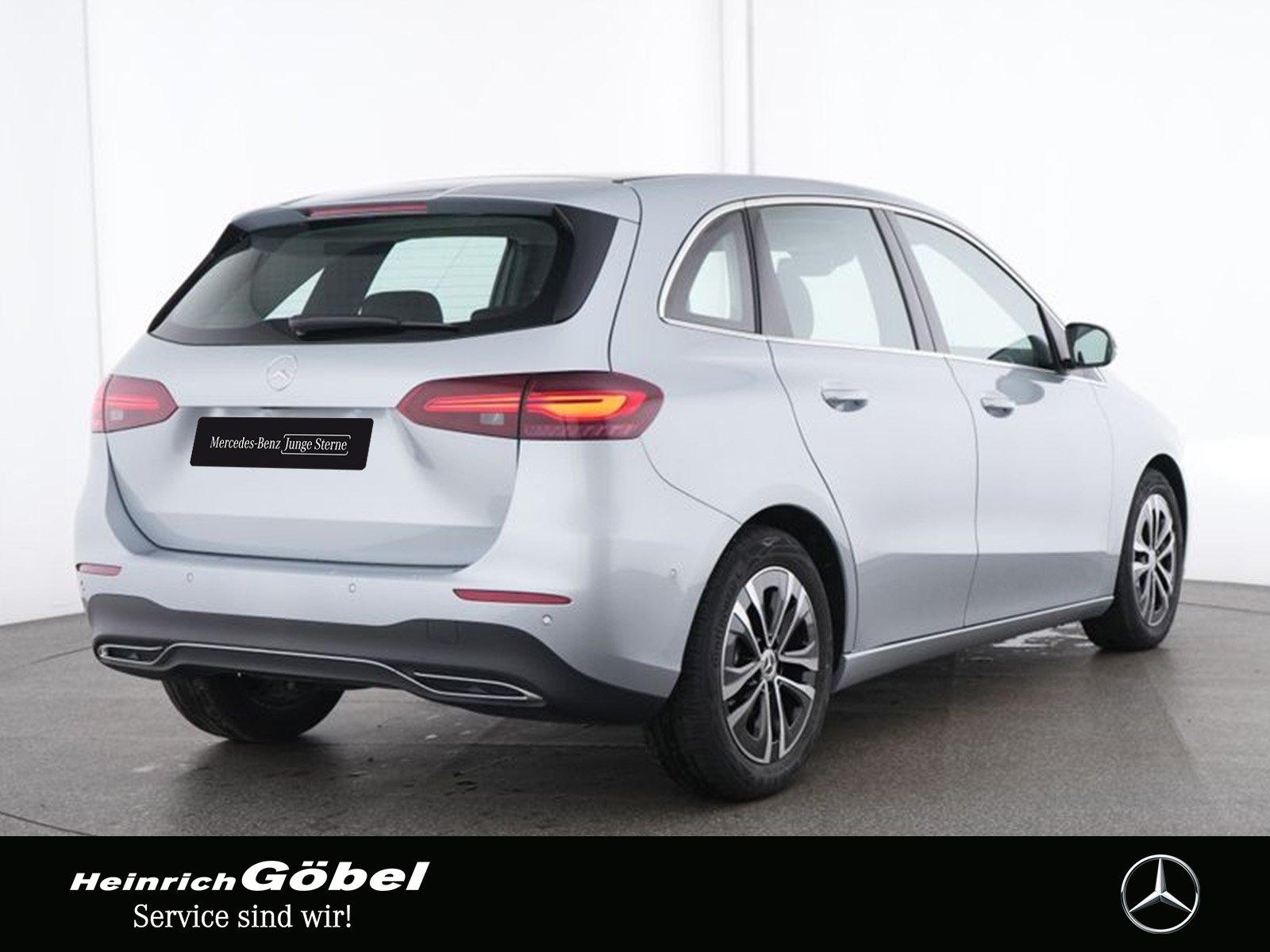 Mercedes-Benz B 180 Progressive Sedan