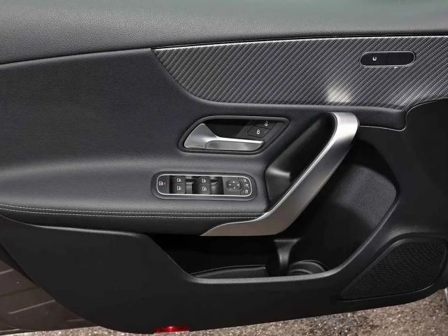 Mercedes-Benz A 180 Hatchback