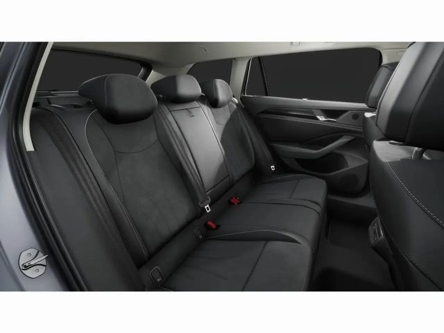 Volkswagen Passat 1.5 eTSI Business DSG Variant