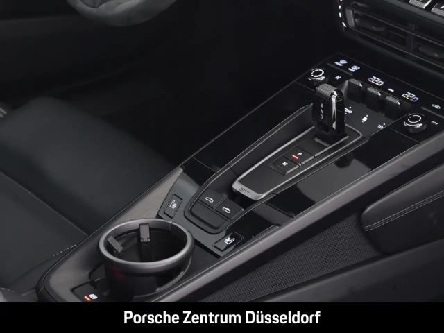 Porsche 992 4 Coupé GTS Targa