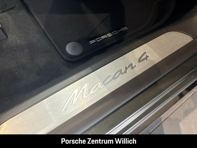 Porsche Macan 4