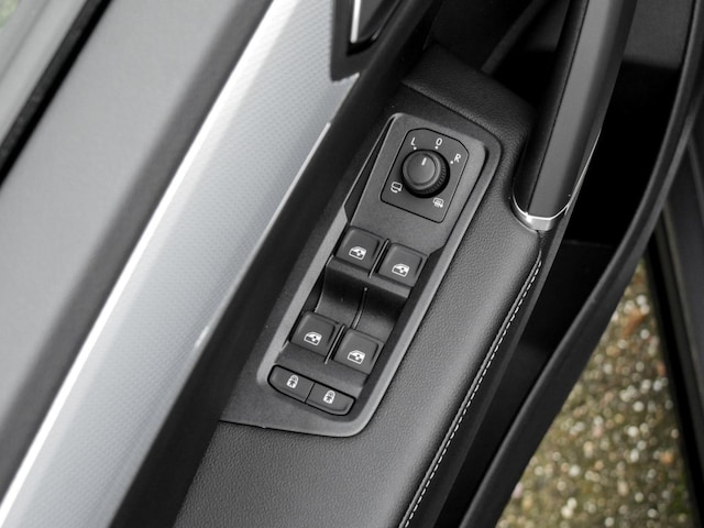 Volkswagen Touran 2.0 TDI DSG IQ.Drive