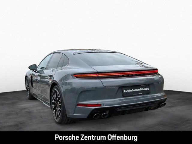 Porsche Panamera 4