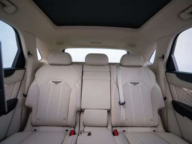 Bentley Bentayga Speed / Akrapovic Titan Auspuffanlage