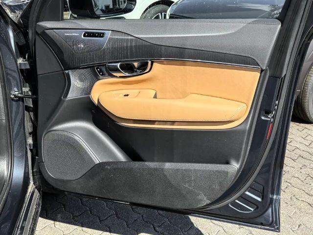 Volvo XC90 AWD Dark Ultimate