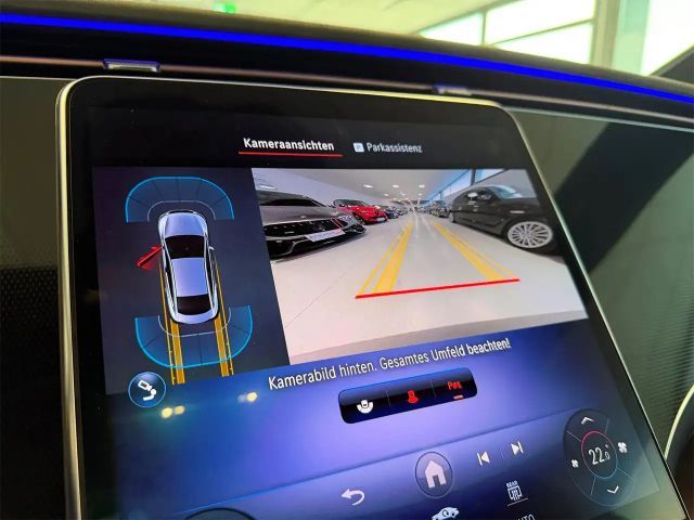 Mercedes-Benz EQE 300 Sedan