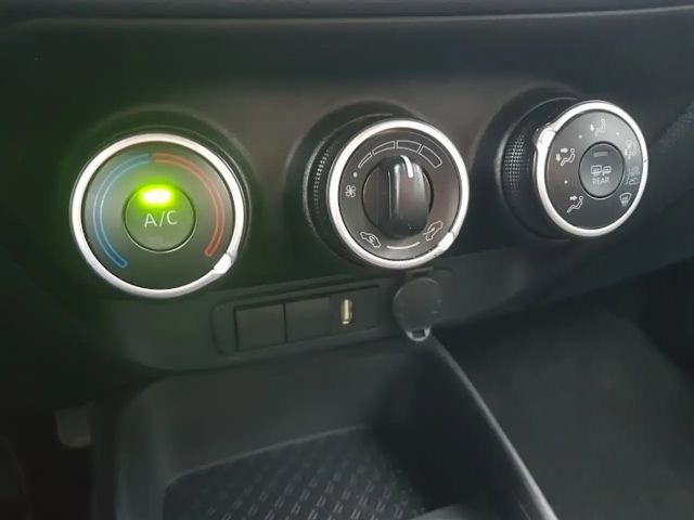 Toyota Aygo Hatchback Play