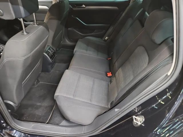 Volkswagen Passat 2.0 TDI Business DSG Variant