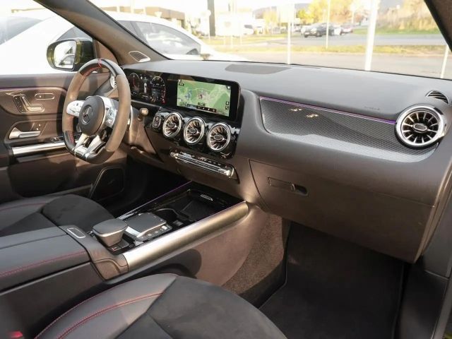 Mercedes-Benz A 35 AMG 4MATIC AMG Line