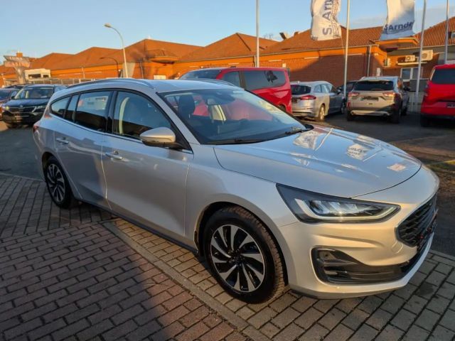 Ford Focus Titanium Wagon