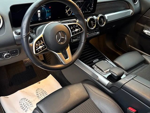 Mercedes-Benz GLB 200 GLB 200 d